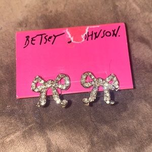 NWT Betsey Johnson Rhinestone Bow Earrings